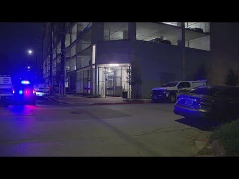 18-year-old accused of coaching teen to rob men at Houston apartment complex