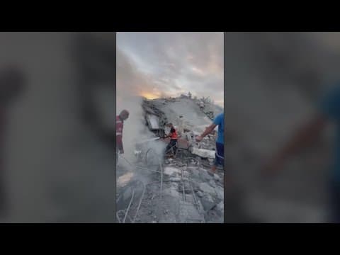 Israeli airstrikes hit Gaza refugee camp