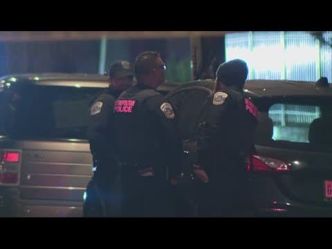 Police exchange shots with suspect as barricade situation unfolds in Southeast DC