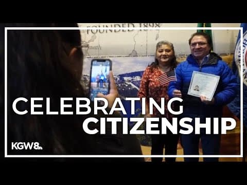 29 people become citizens on Oregon's 165th birthday