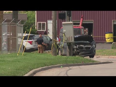 Officer among 2 injured in northeast Columbus crash