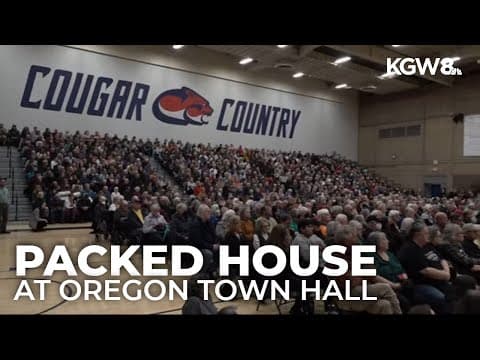 Wyden and Bynum host town halls in Linn and Clackamas Counties