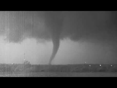 Tornado outbreak: At least 10 tornadoes hit Oklahoma, 15 in Kansas