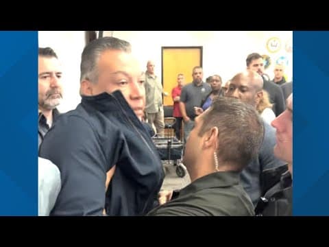 Sen. Alex Padilla forcibly removed from Secretary Kristi Noem press conference