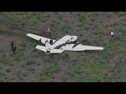 Small plane lands Monday in Dallas County field