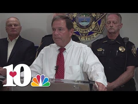 KCSO Sheriff Tom Spangler thanks Knoxville Police Chief Paul Noel for assistance