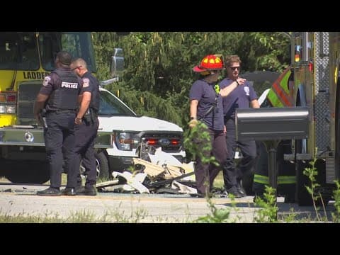 5 people, including 2 children, hurt in crash on Indy's northwest side