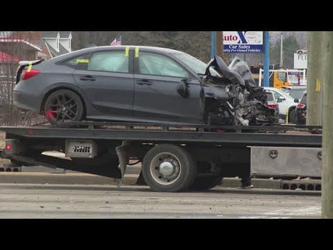 1 dead, multiple injured, including Avon police officers, after Plainfield crash