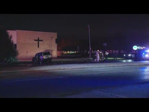 Police: 4 injured, including 2 children, in southeast Columbus crash