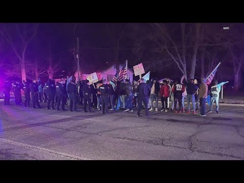 Protest briefly shuts down portion of Lafayette Road