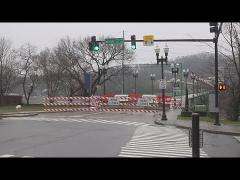 Knoxville leaders approve increasing contract $100K on work for Gay Street Bridge repairs