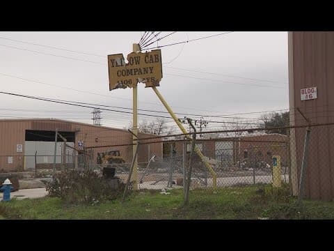 Illegal dumping spot in Houston's Near Northside being cleaned up