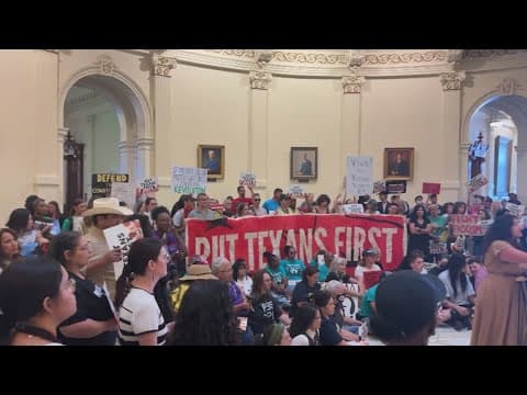 Texas redistricting plan moves forward after intense pushback from Democrats