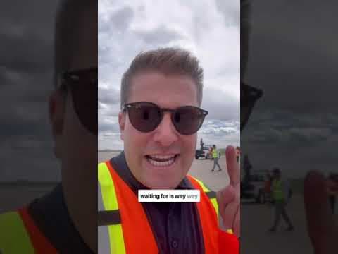 Watch the A380 land from the runway