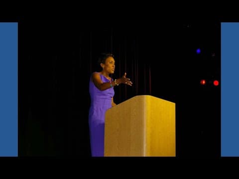 Southeastern Alumna Robin Roberts cuts the ribbon on new broadcast media center