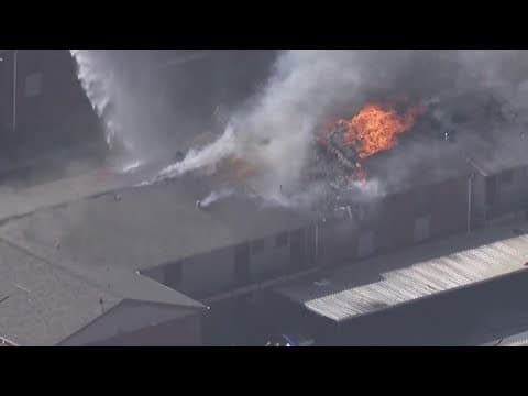 Massive fire destroys 40 Houston apartment units