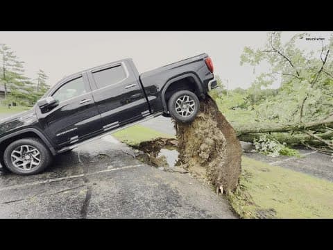 Lake Monroe residents cleaning up storm damage