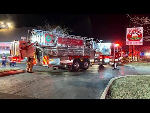 Benny's Pizza's takeout building in Marysville catches fire