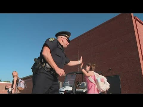 Grove City police officers welcome South-Western students back on first day of class