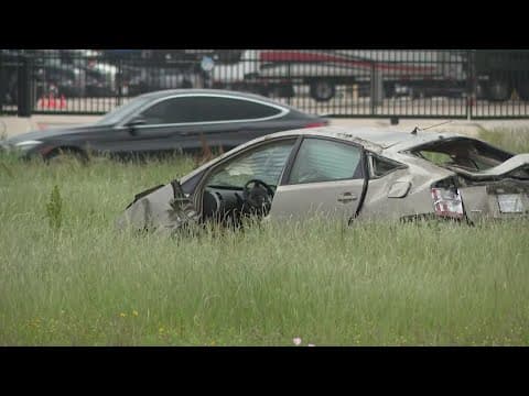 Mom, 6-year-old child killed in crash on US-90 near Beltway 8, sheriff says
