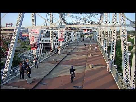 Jon Bon Jovi saves woman on Nashville bridge