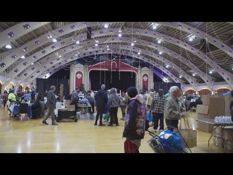 Dozens of residents displaces from back-to-back hurricanes line up for FEMA housing event