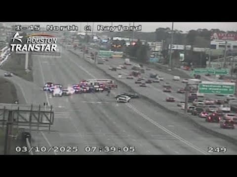 Fatal wreck shuts down North Freeway SB at Rayford