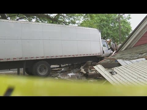 Truck crashes into Mid-City building that was fined $10,000 the day before