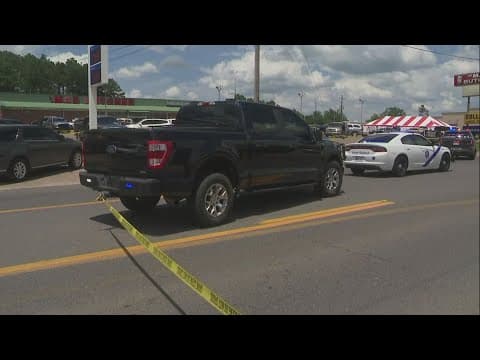 Multiple shot at Arkansas grocery store