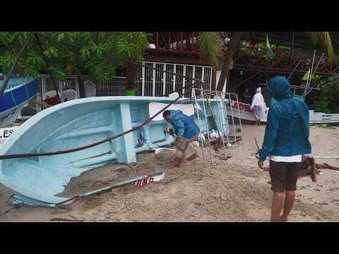 Hurricane Erick makes landfall in Mexico