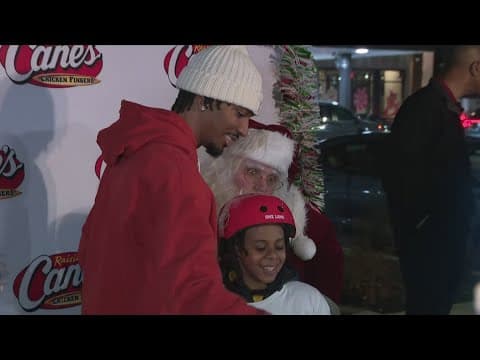 Rookie QB Jayden Daniels donates bikes to DMV kids