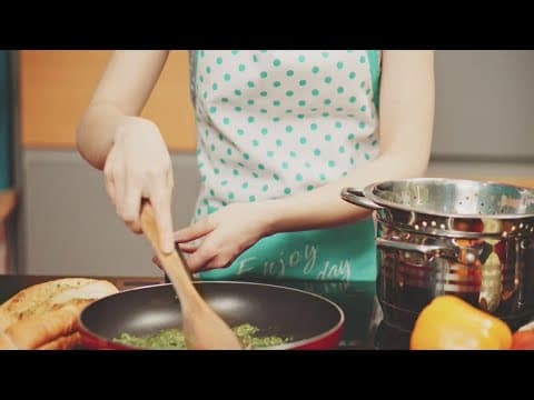 Here's how parents can introduce children to healthy foods