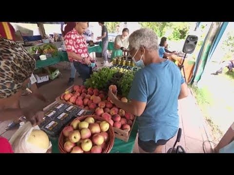 Farmers Market allows customer's to pay what they can in Northwest DC neighborhood