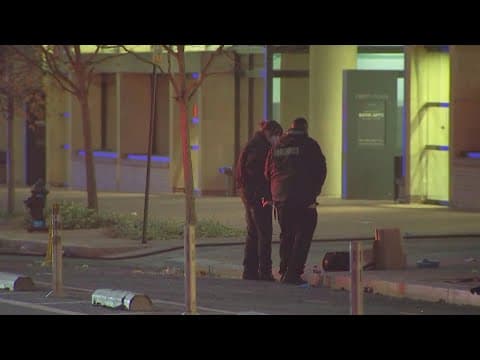 Authorities: Armed man shot by Secret Service near White House while Trump out of town