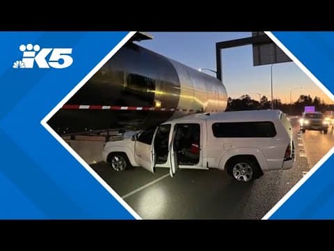 Accident causes backups near Tacoma Dome