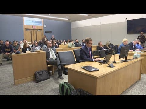 Attorneys for man accused of killing IMPD officer want officers attending trial to not be in uniform