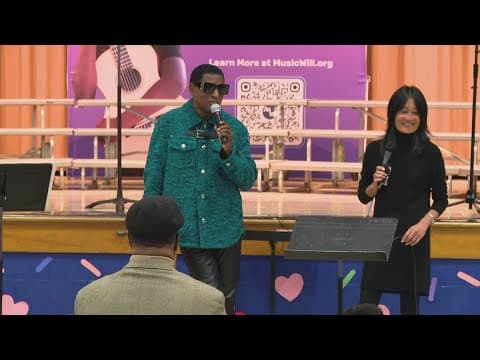 Kenny "Babyface" Edmonds talks with IPS students