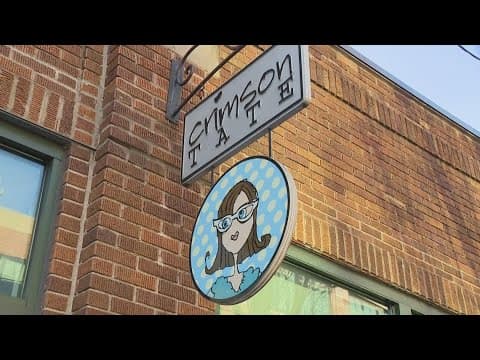 Shoppers pack downtown Indy for 'Small Business Saturday'