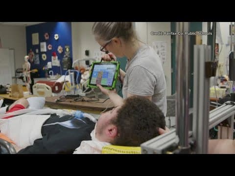 Students make mobile bed for 8th grader with disabilities | Get Uplifted
