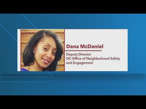 Former top DC official pleads guilty to bribery