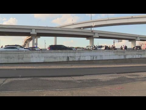 HPD: Shots fired during police chase on Southwest Freeway at Hillcroft