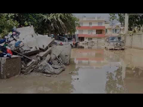 Deadly landslides and flooding cut off 300 communities in Mexico