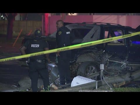 Man arrested, accused of speeding then fleeing after SUV flipped into Houston bayou