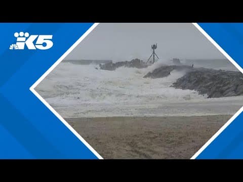Hurricane Erin floods parts of East Coast