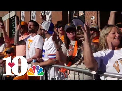 UT Football holds Vol walk ahead of matchup against Florida Gators