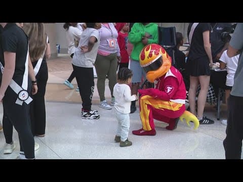 IndyCar drivers visit kids at Riley Hospital