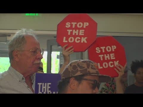 Protest against Canal lock project in New Orleans