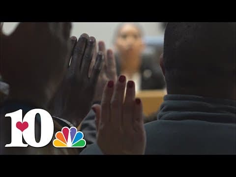 140+ people become U.S. citizens