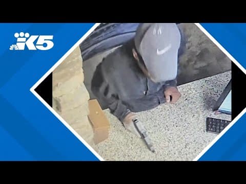 Search on for man who tried to rob casino