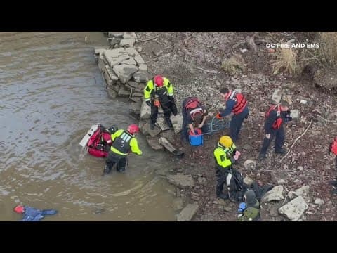Man pulled out of the water after his car went into the Anacostia River Christmas Day